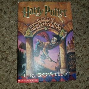 Harry Potter and The Sorcerer' s Stone (Book)